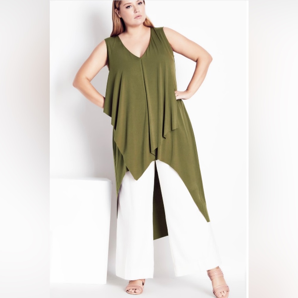 Hi-lo sleeveless tunic size M/ 18